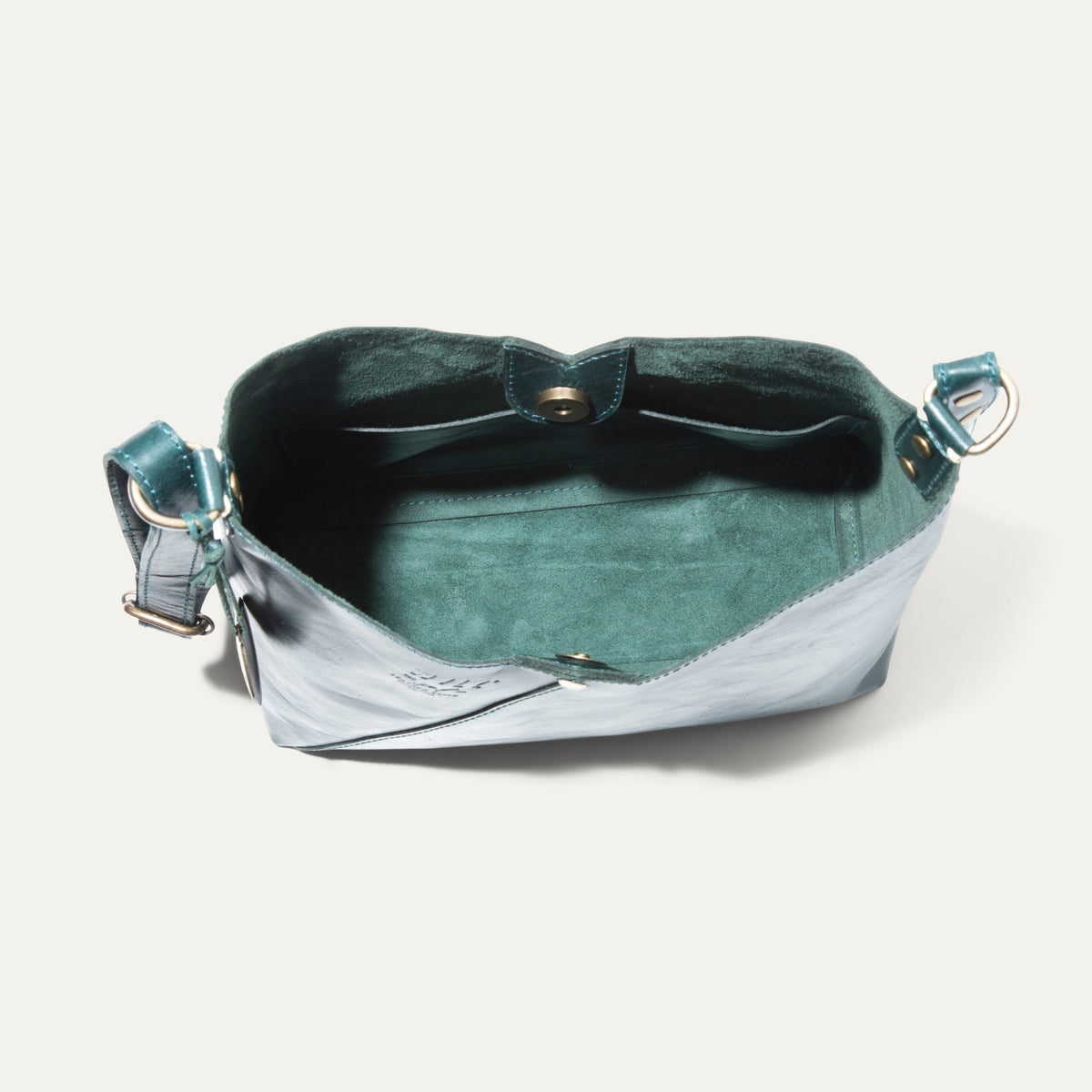 Simple Mini "V" Hobo