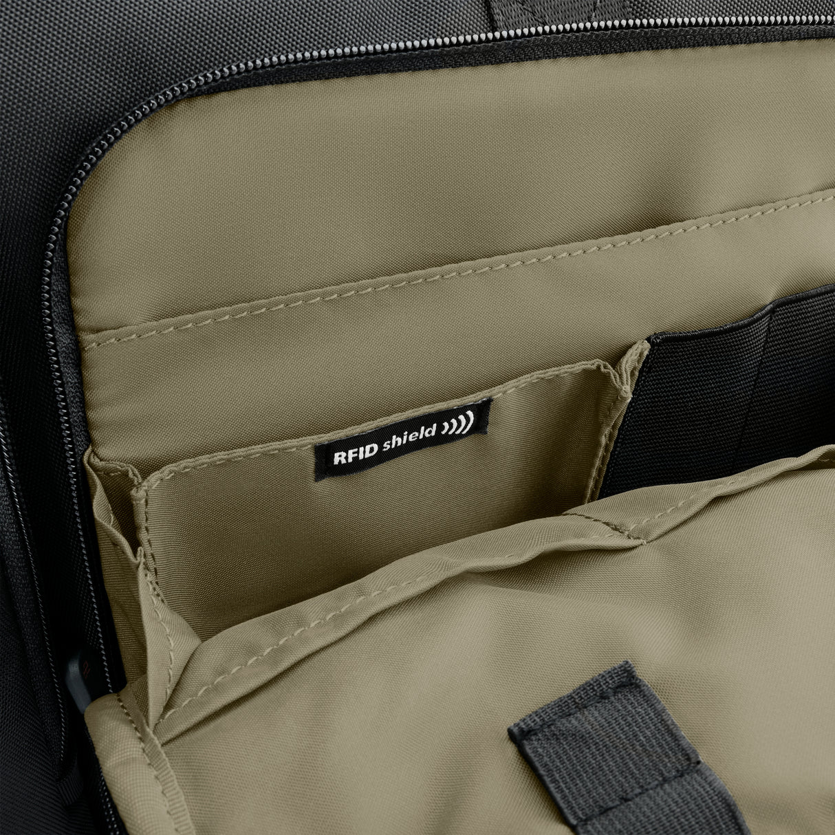 HTA Collection Medium Expandable Brief by Briggs & Riley - AB121X-4