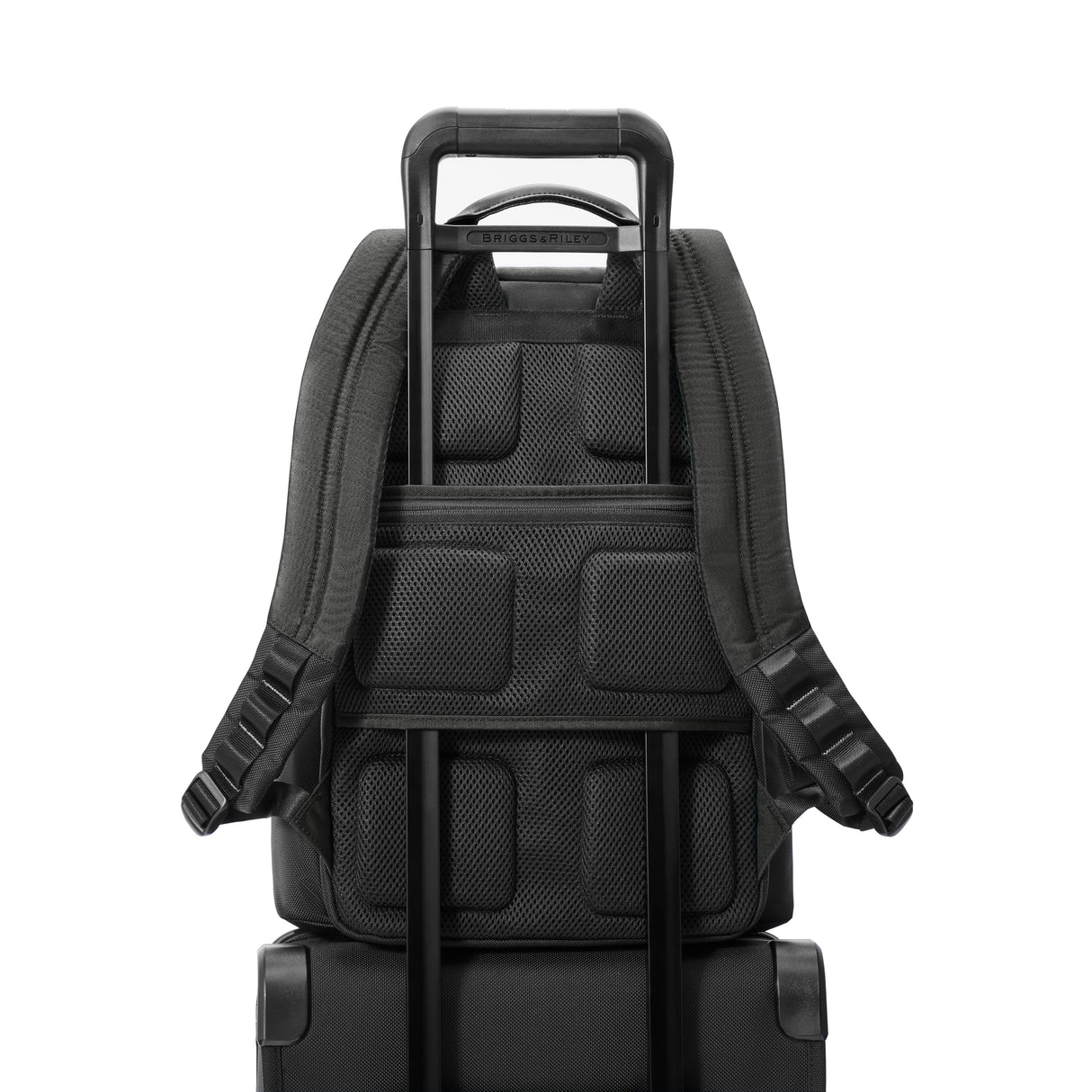 Mochila tipo cargo mediana colección HTA de Briggs & Riley, AK126