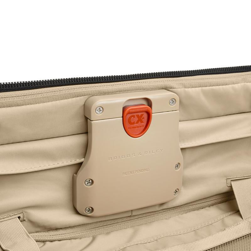 Briggs & Riley Baseline Compact 24" Checked Expandable Spinner, BLU124CXSP