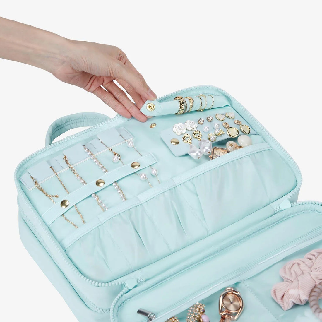 SpaceSaver Toiletry Bag by Bagsmart