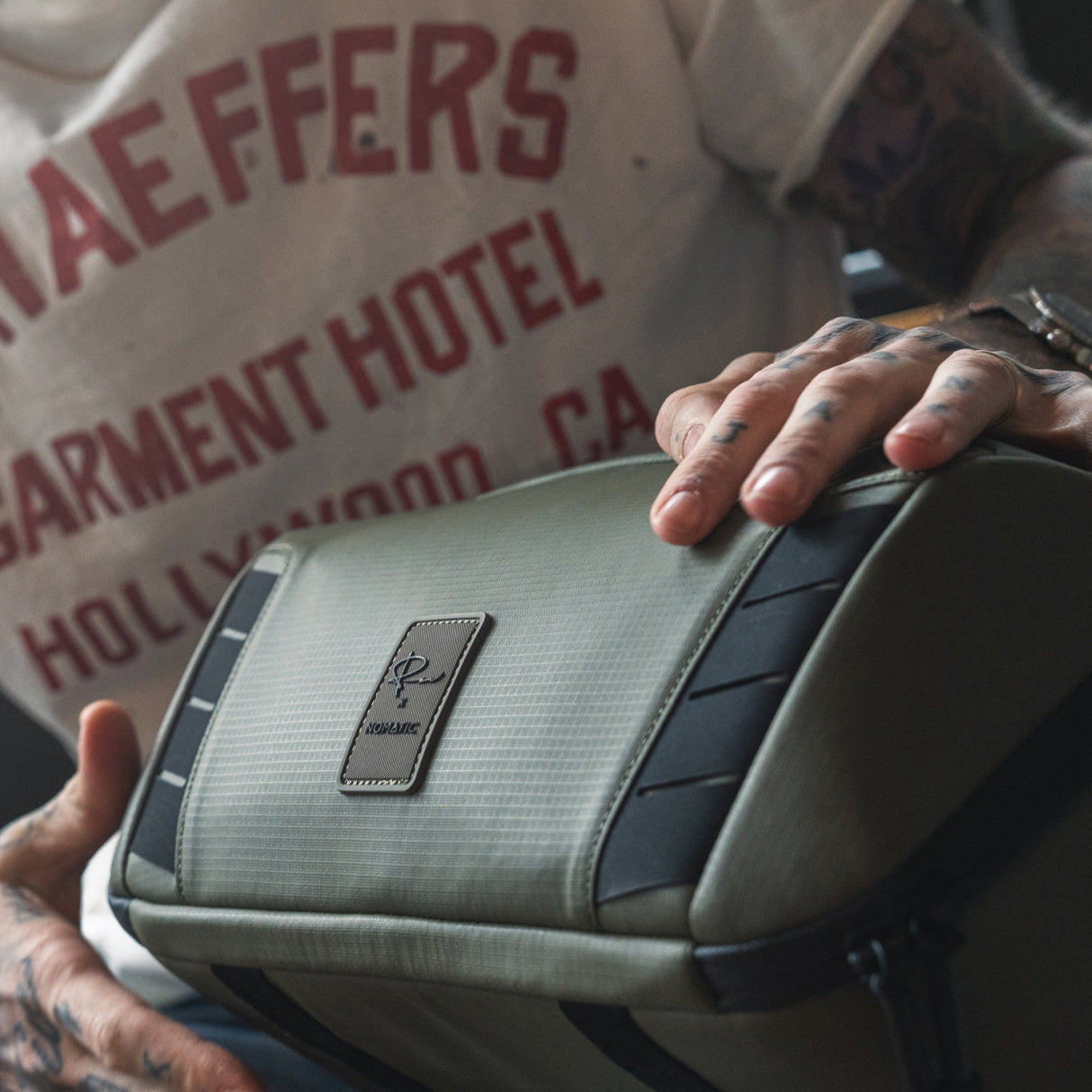 McKinnon Camera Sling 8L