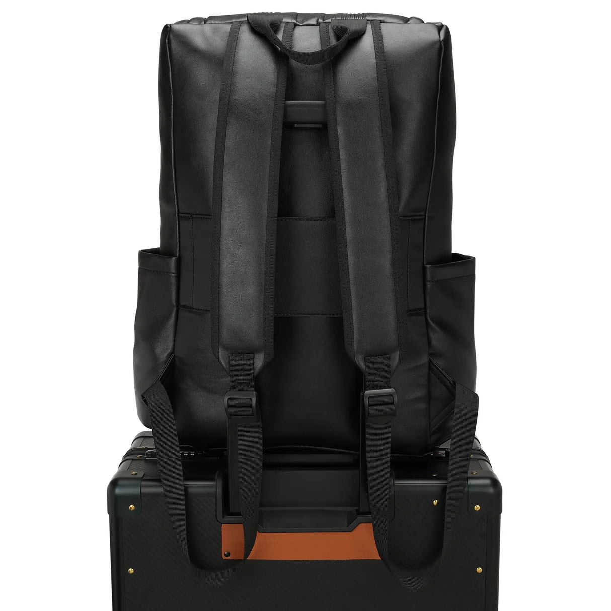 Roamer 22L Backpack