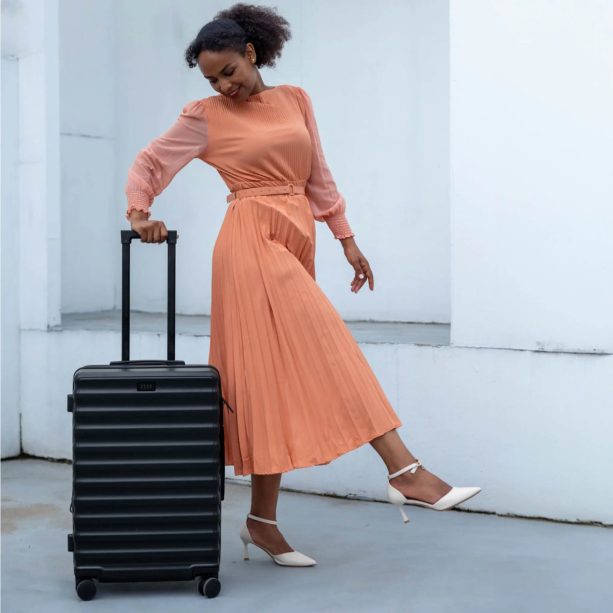 Excursion Chic Luggage Set