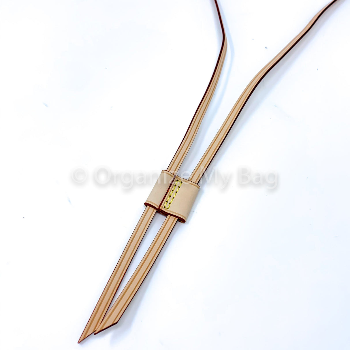 Cordón y portaobjetos.