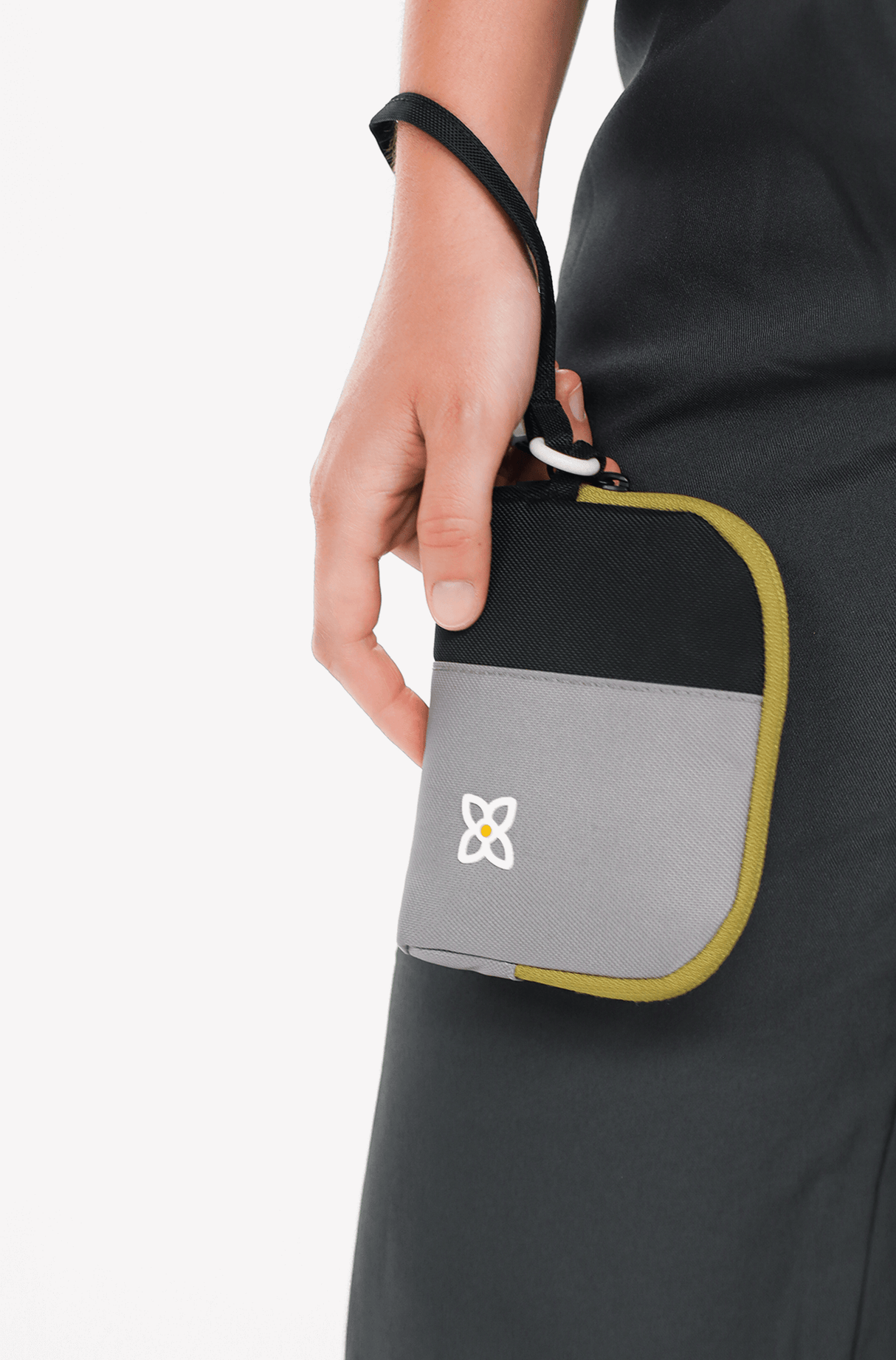 Jolie | Wristlet Pouch