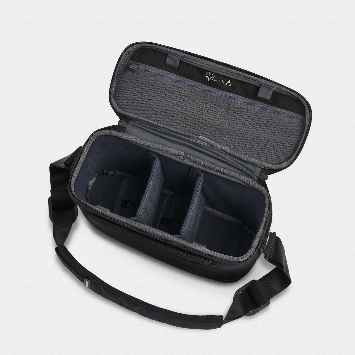 Luma Camera Sling 12L - Sale