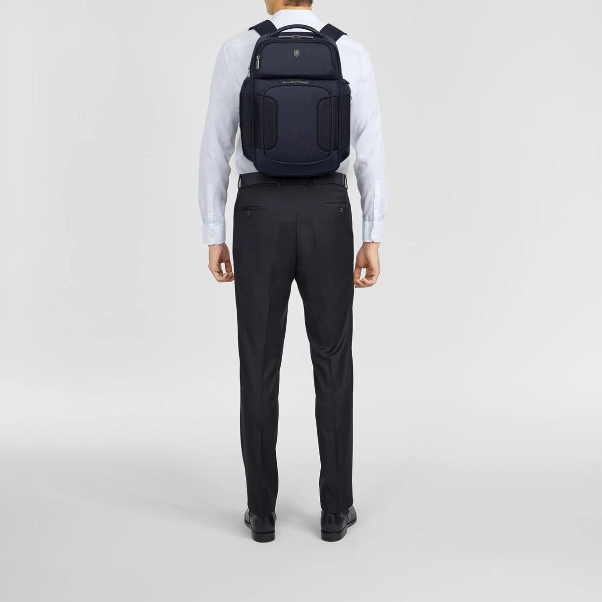 Werks Traveler 7.0 Deluxe Backpack with Laptop and Tablet Compartments by Victorinox