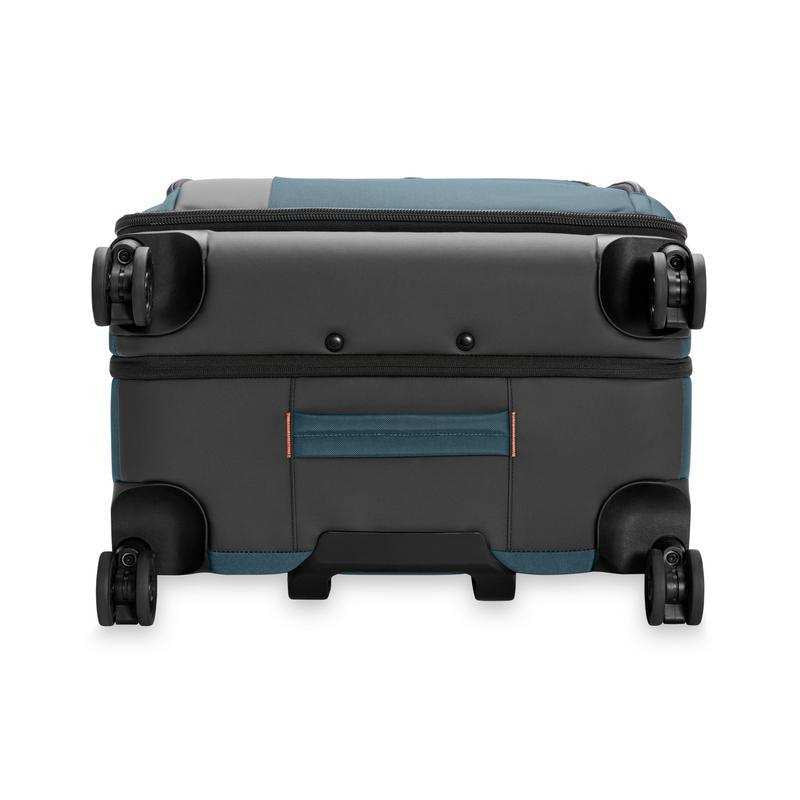 ZDX Collection 26" Medium Expandable Spinner by Briggs & Riley  (ZXU226SPX)