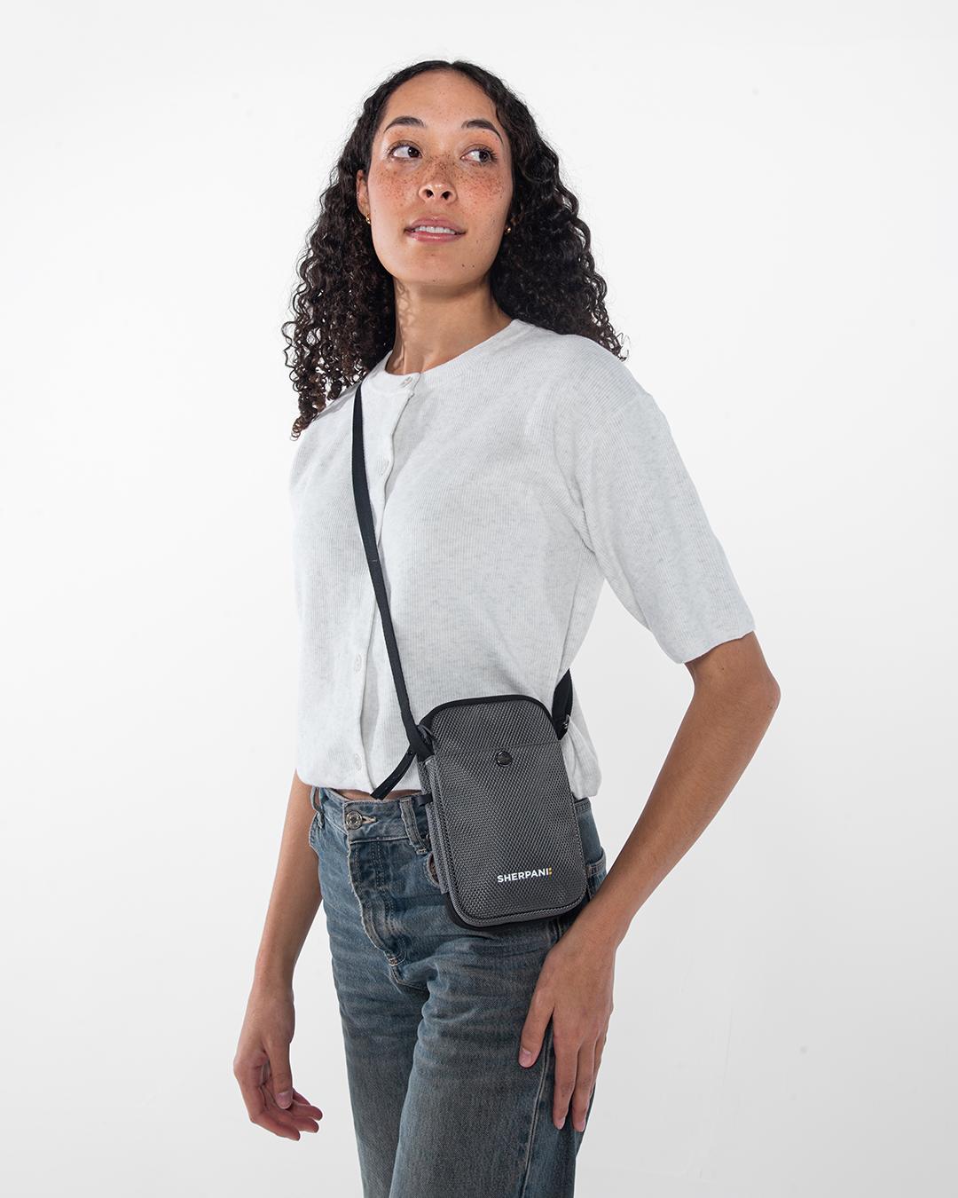Simplicity AT | Crossbody Wallet