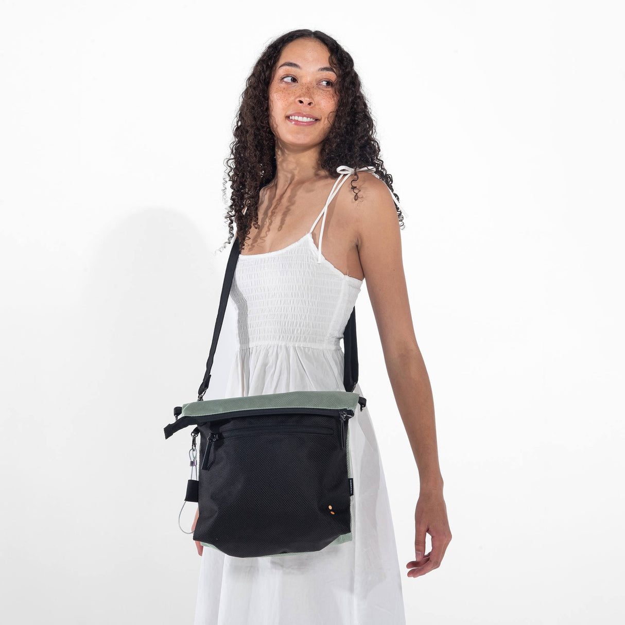 Vale AT | Reversible Crossbody