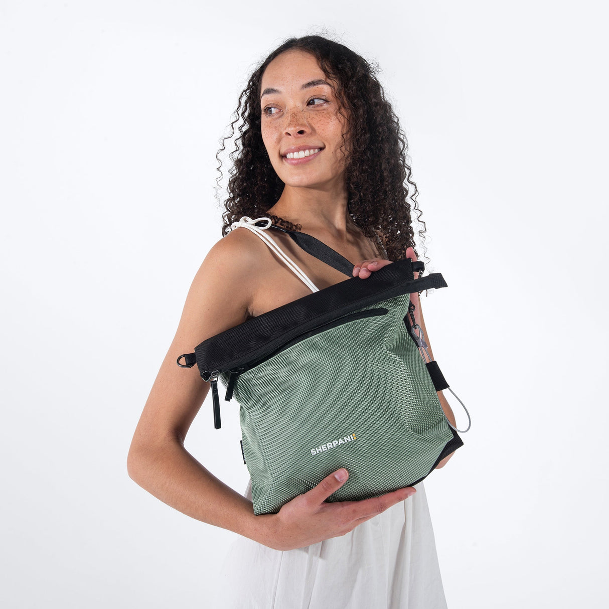 Vale AT | Reversible Crossbody