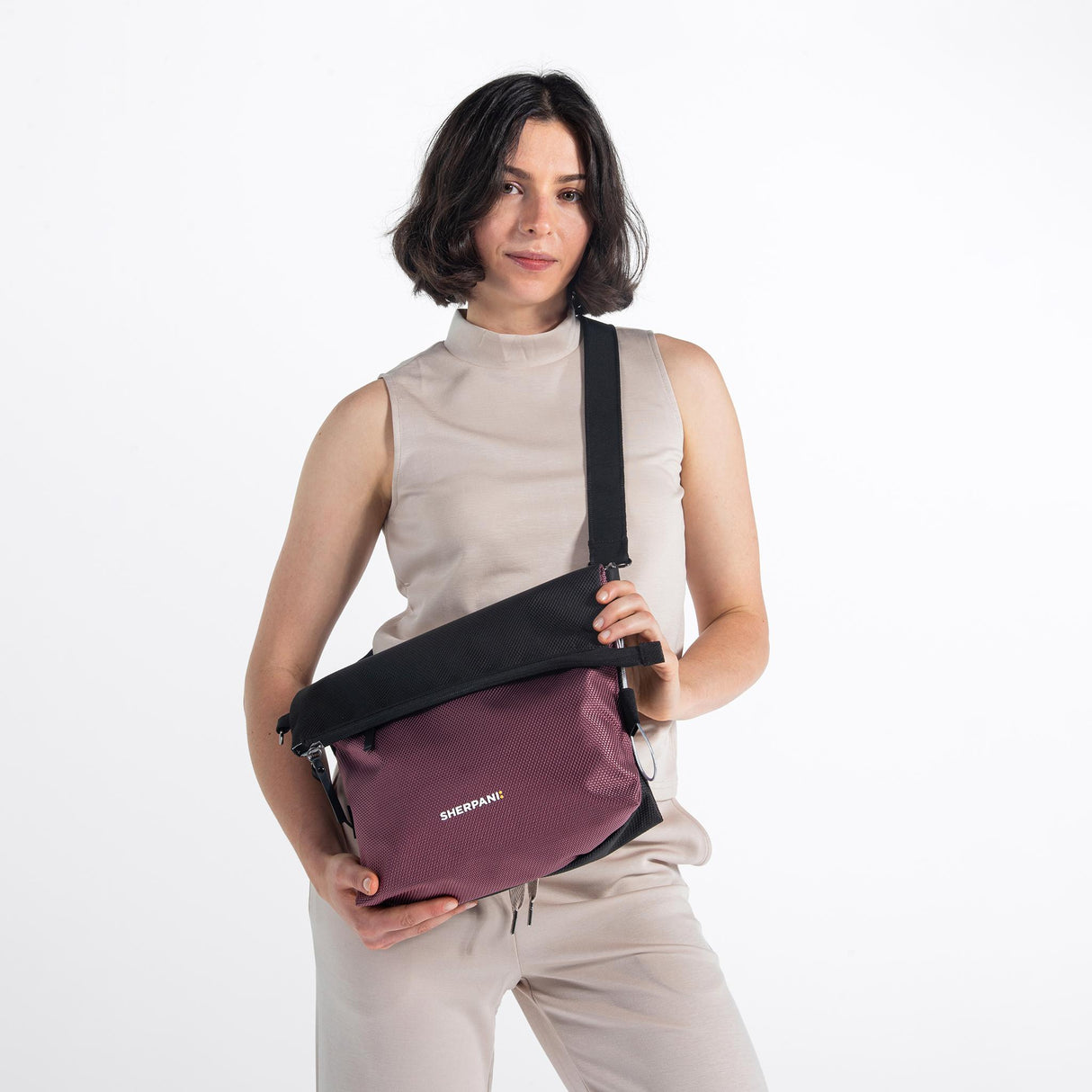 Vale AT | Reversible Crossbody