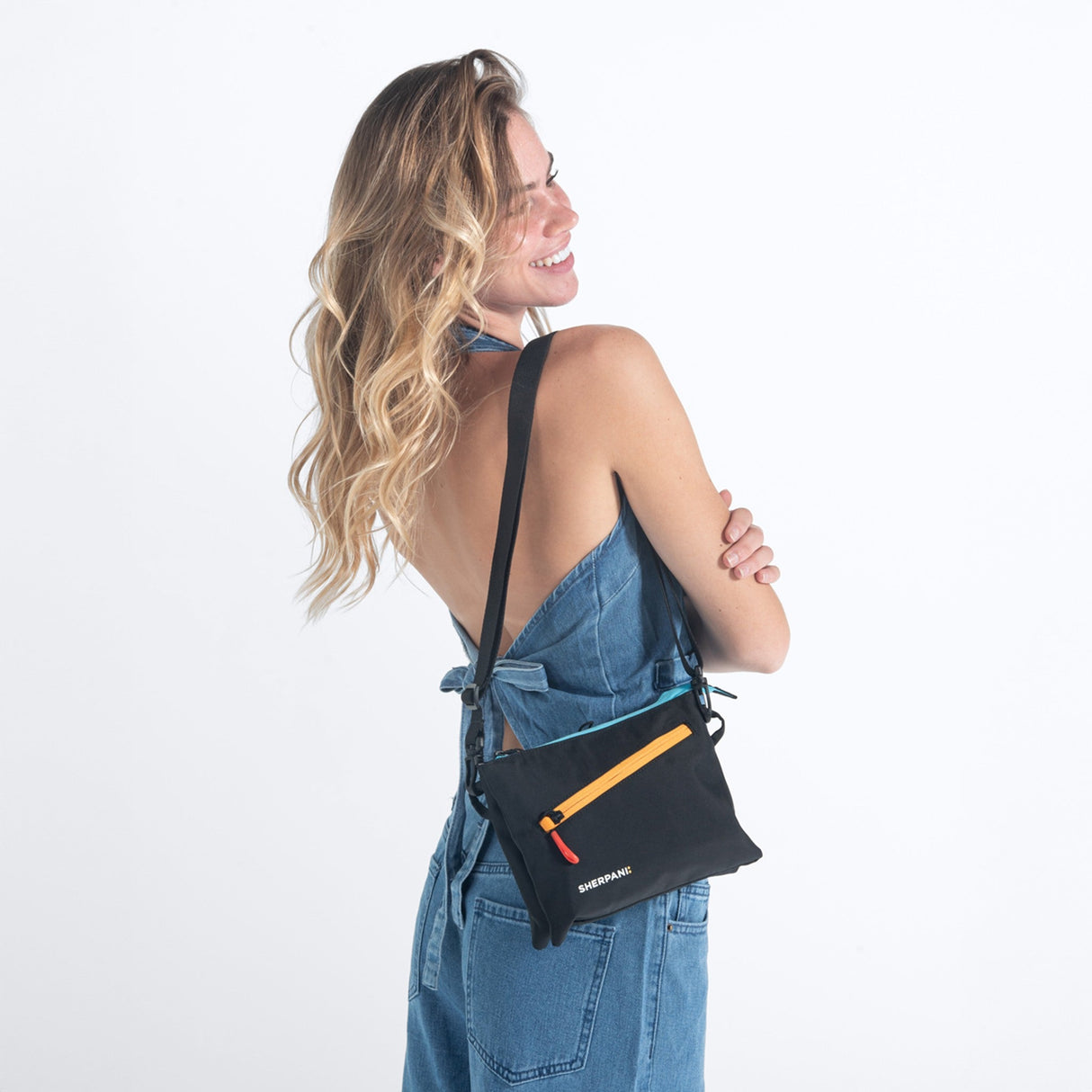 Zoom | Slim RFID Crossbody