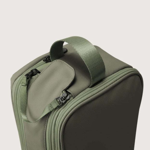On-Road Toiletry Bag by Bagsmart