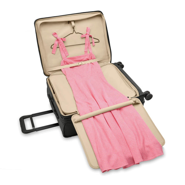 Baseline Collection Medium Expandable Spinner Luggage for Travel by Briggs & Riley