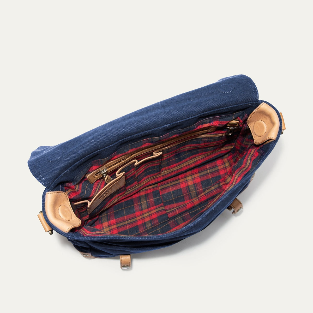 Wallace Messenger Bag