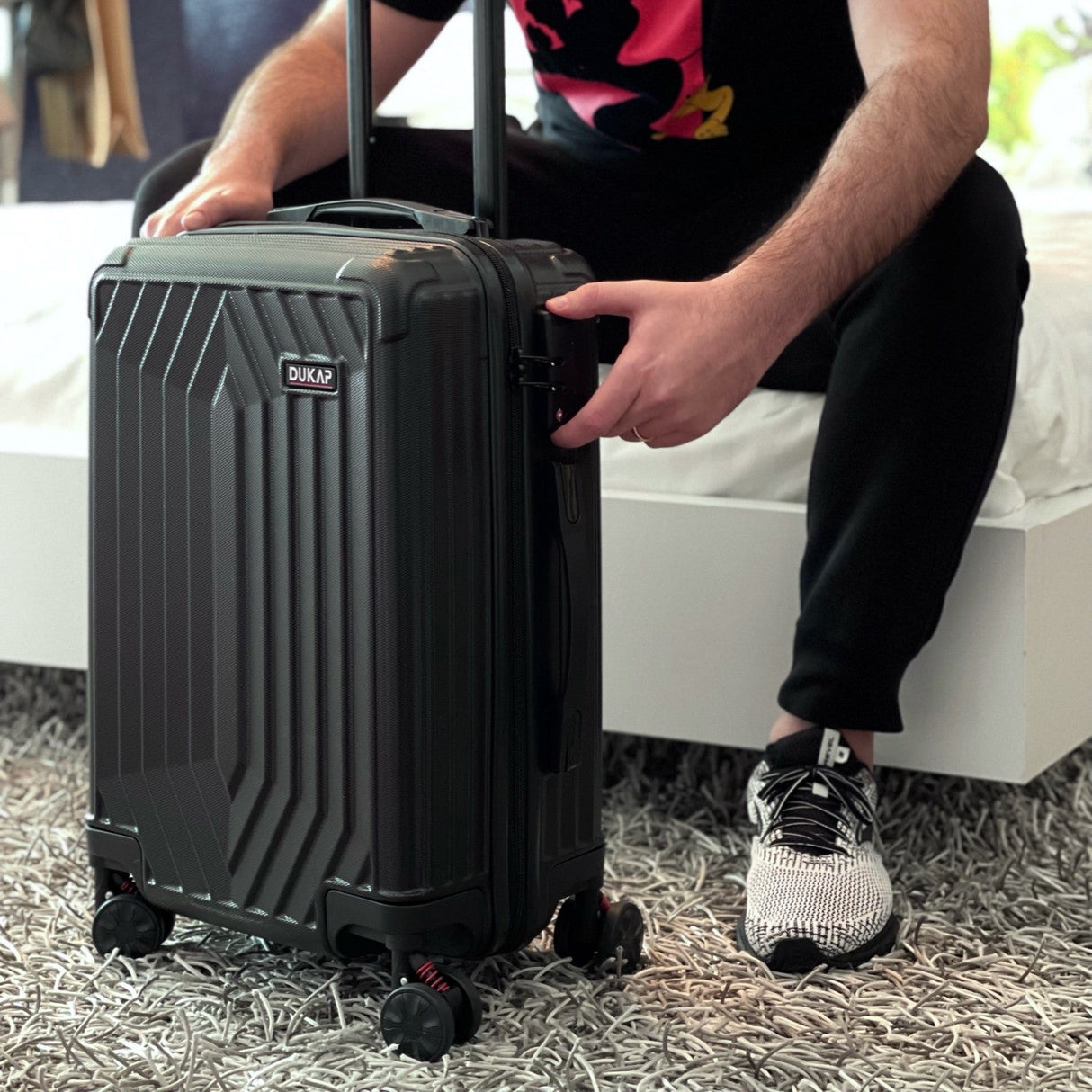 STRATOS 3 Piece Set 20"/24"/28"