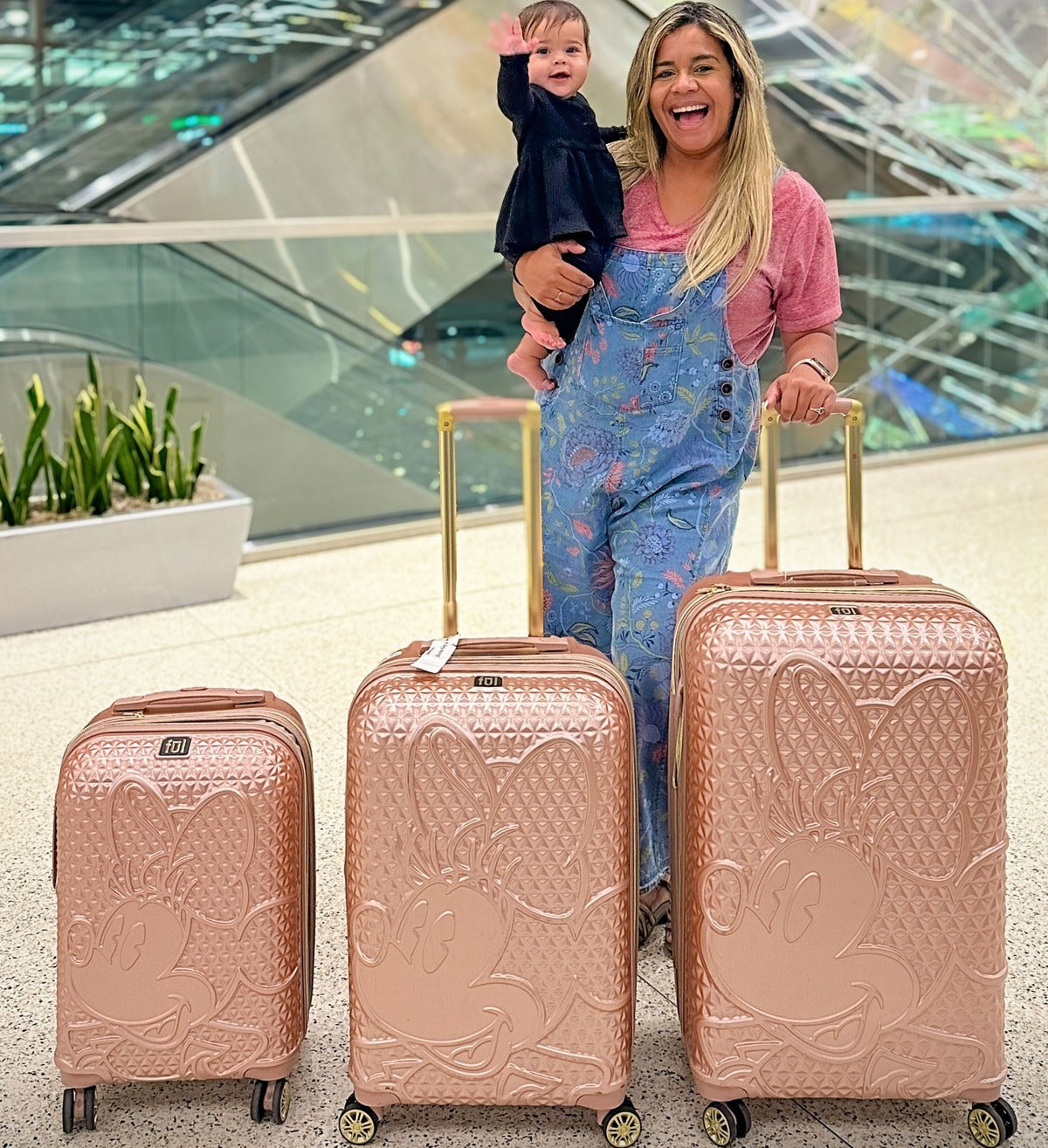 Disney Minnie Mouse FŪL 30" Luggage Spinner Rose Gold