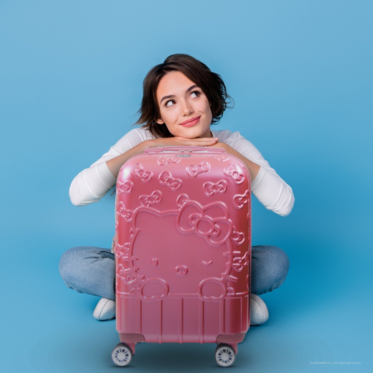 Hello Kitty Portrait & Bows 22.5" Carry-on Luggage Spinner Suitcase