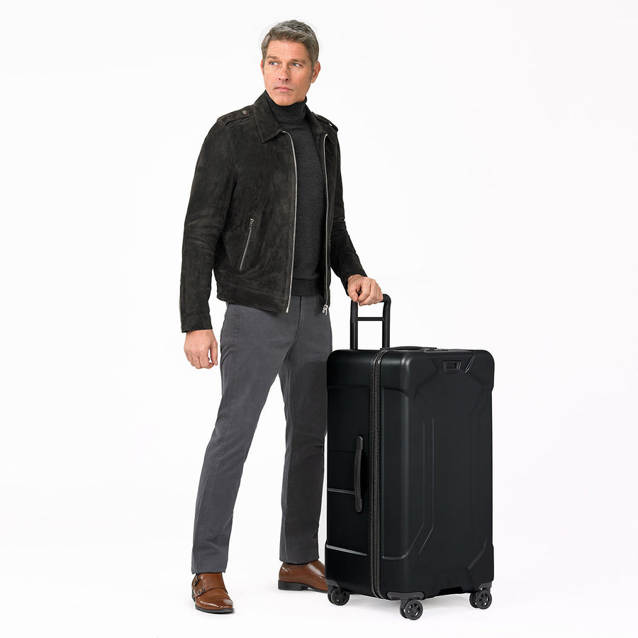 TORQ Extra Large Hardside Trunk Spinner, QUT232SP