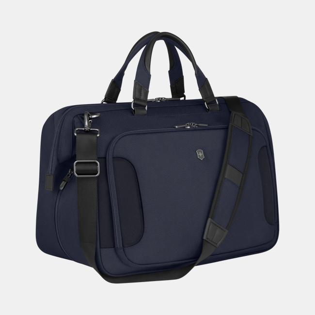 Victorinox Werks Traveler 7.0 Weekender Bag with 14" Laptop and 11" Tablet Compartment