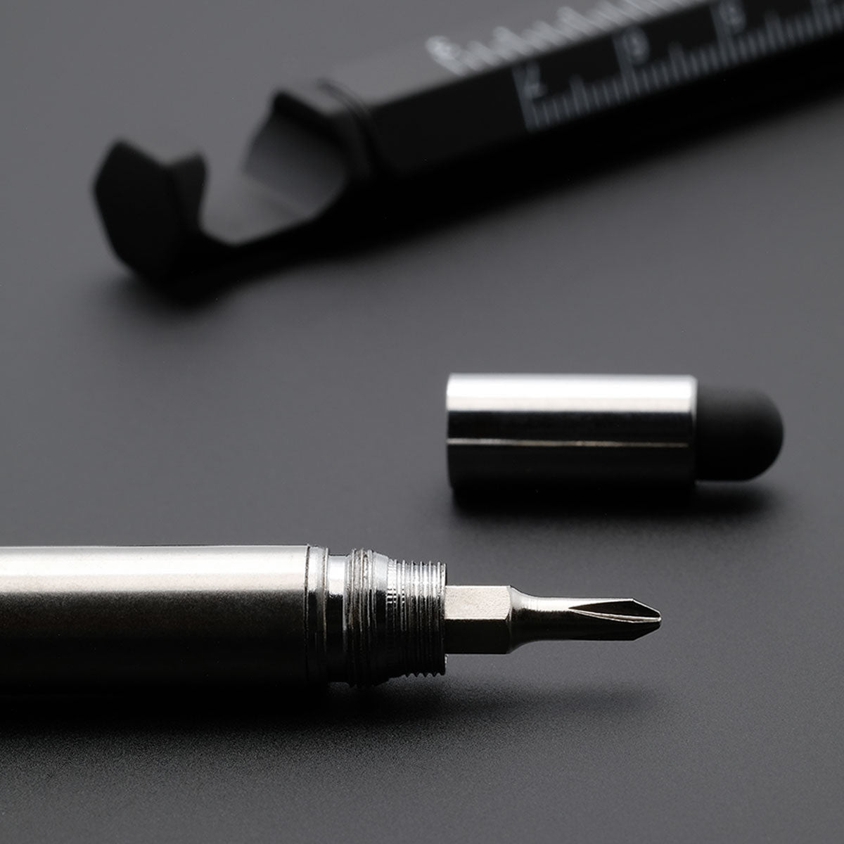 Multitool Pen 7-in-1 Phone Stand