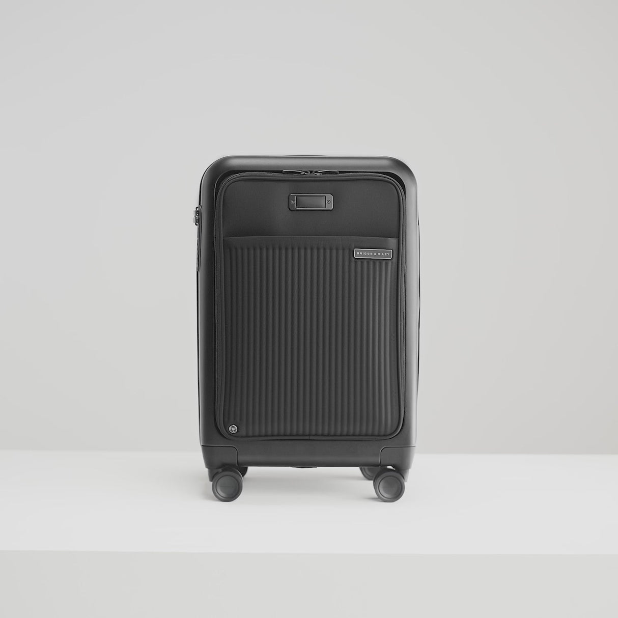 22" Front Pocket Carry-On Hard Side Expandable Spinner -  SU322FCXSP