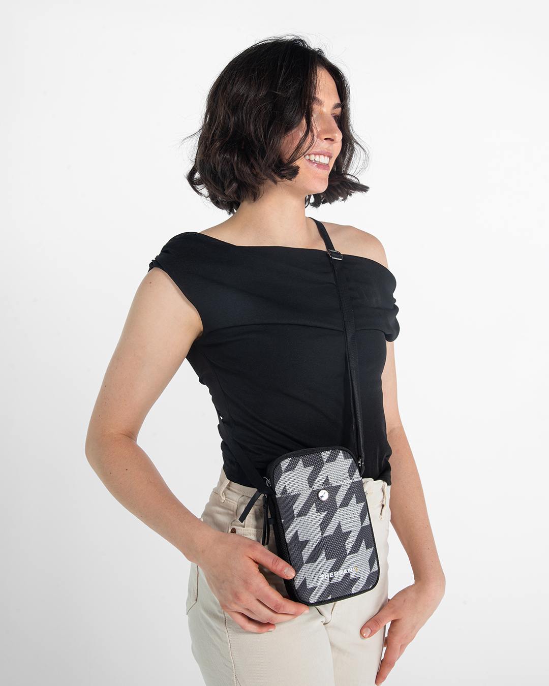 Simplicity AT | Crossbody Wallet