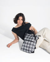 Vale AT | Reversible Crossbody