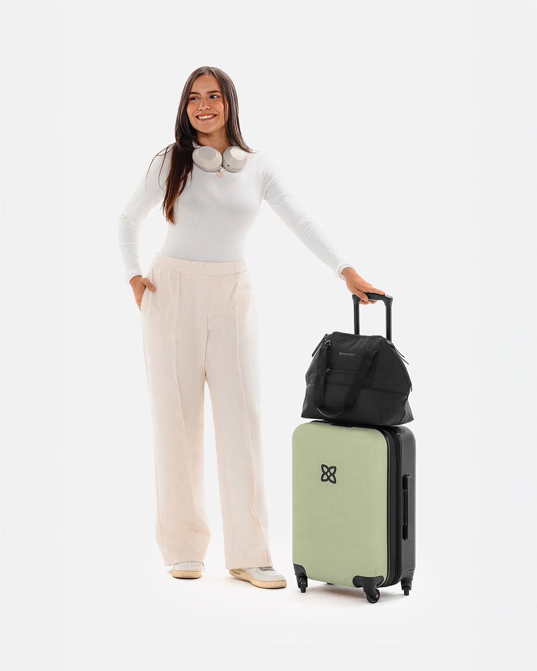 Meridian | 22" Carry-On