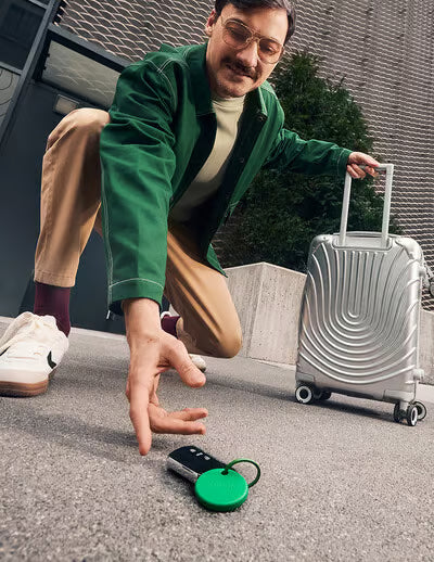 Chipolo Loop – Rechargeable Bluetooth Tracker for iPhone & Android (Works with Apple Find My & Android Find Hub)