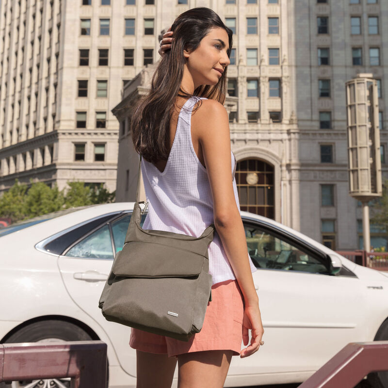 Anti-Theft Classic Collection Messenger by Travelon (42242)