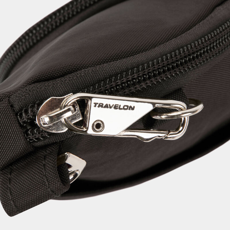 Mini bandolera asimétrica Anti-Theft Essentials de Travelon (43485)