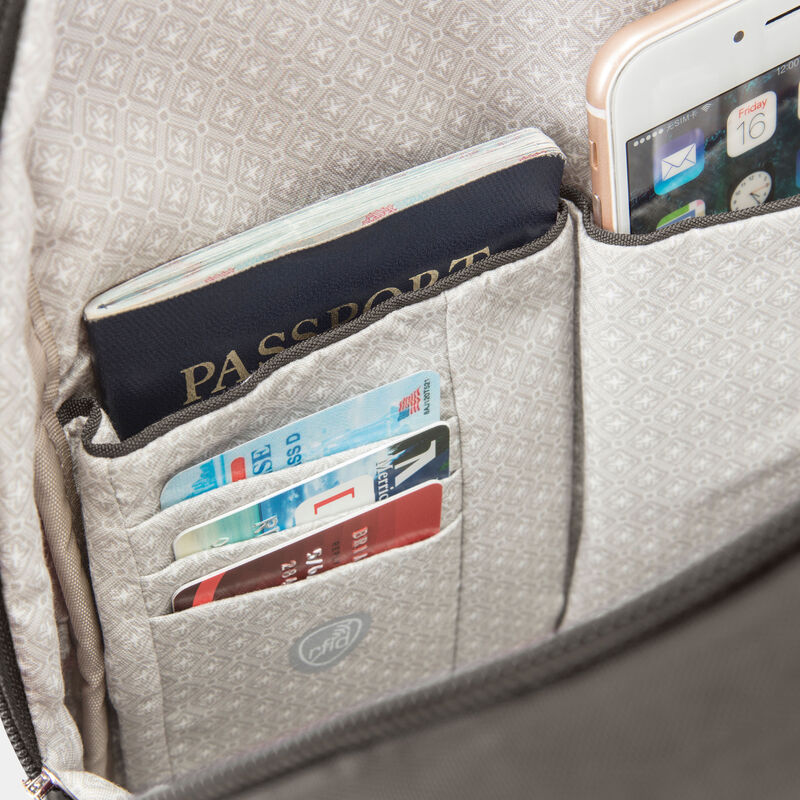 Mochila pequeña antirrobo Essentials Collection de Travelon (43488)