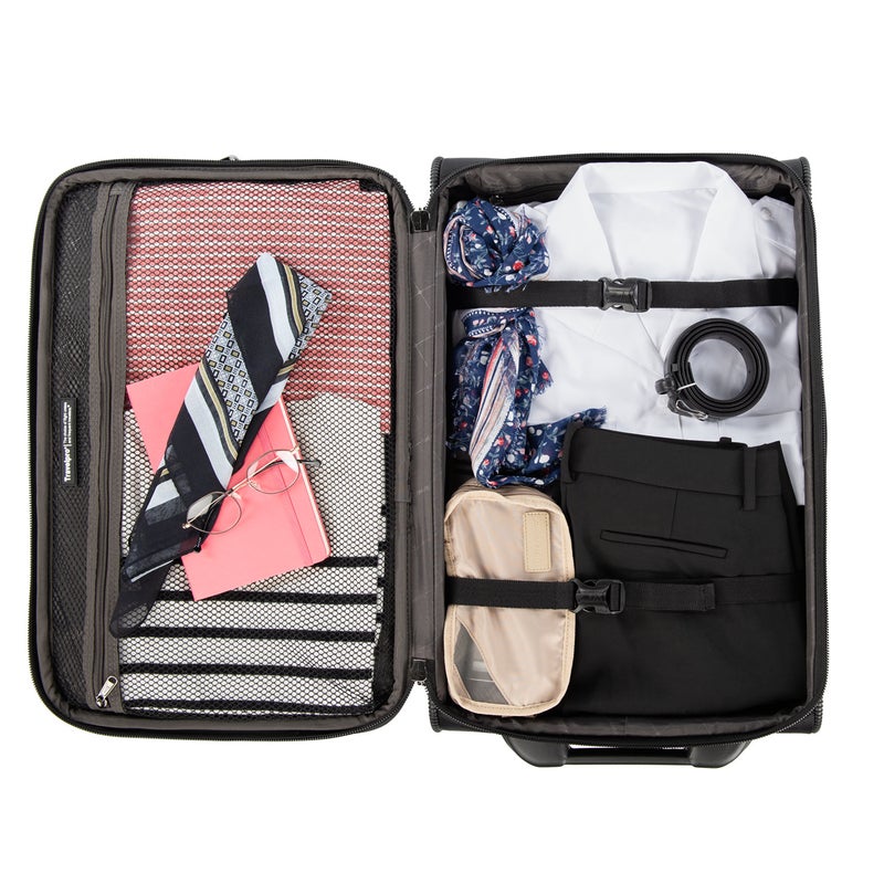 FlightCrew 5: 3622-01, 22" Rollaboard by Travelpro